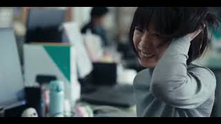 夏帆が自分の髪を引き抜く…映画『四月の余白』本編映像
