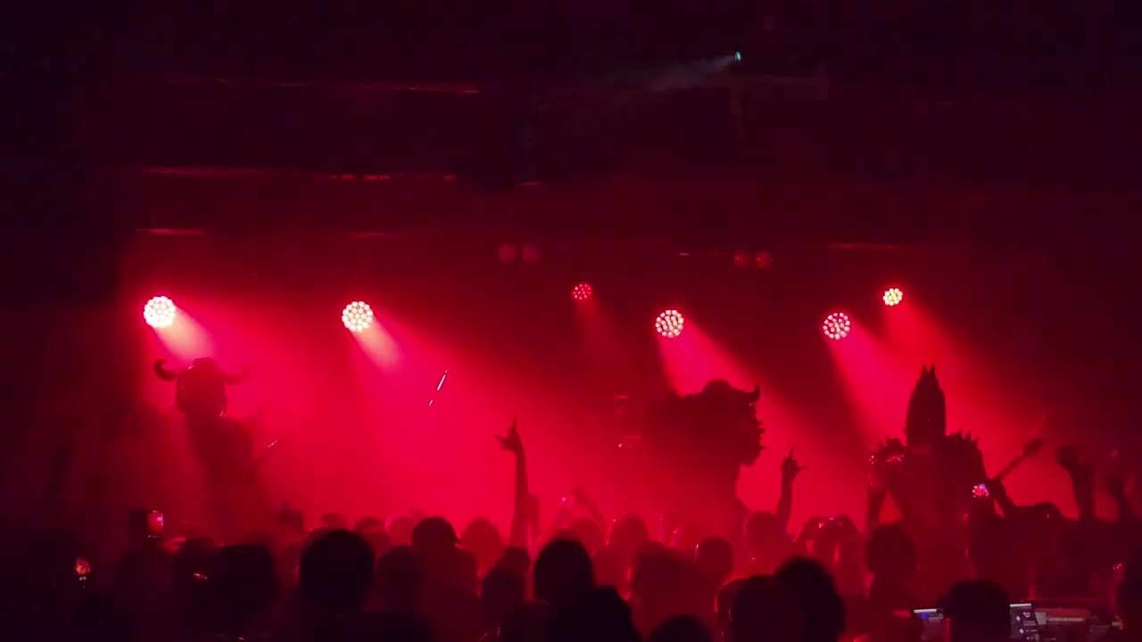 Gwar - The Great Circus Train Disaster (Crowbar, 30 November 2025, Brisbane Australia).