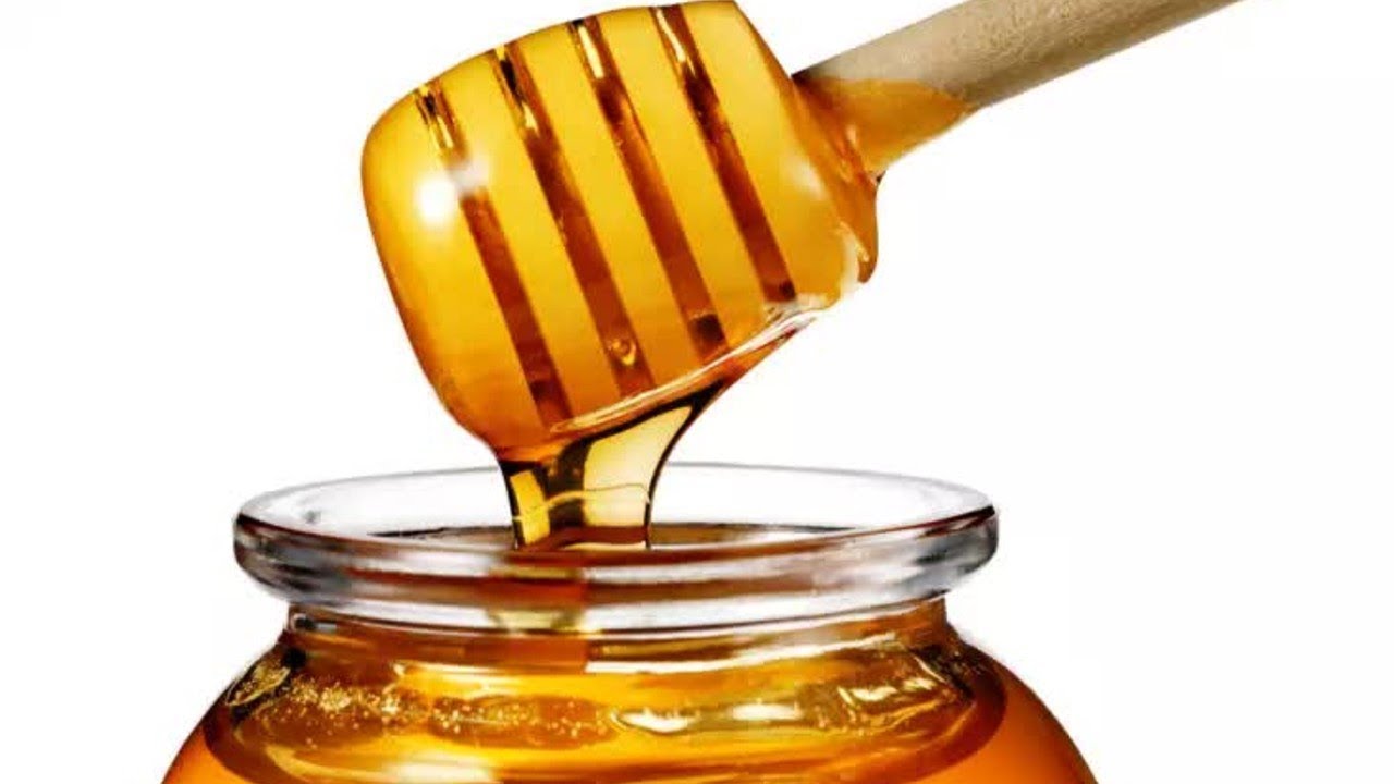 Honey måneskin. Мед. Мёд натуральный. Пчелиный мёд. Ложка для меда.