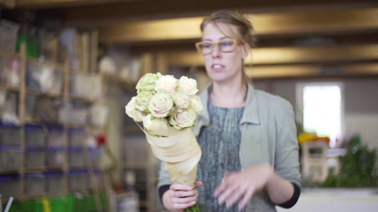 Two Bouquets of Roses | Flower Factor How to Make | Arend Roses