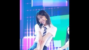 she’s so cute 😭 #itzy #midzy #ryujin #ryujinitzy #kpop #shorts #yxniverse #fyp #itzymidzy