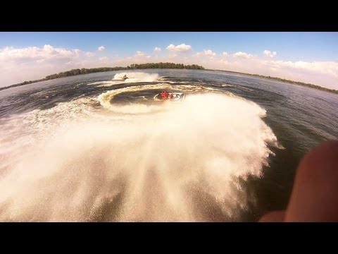 Трюки на гидроцикле. Sea-Doo brp 2013 один день из нашего лета;)