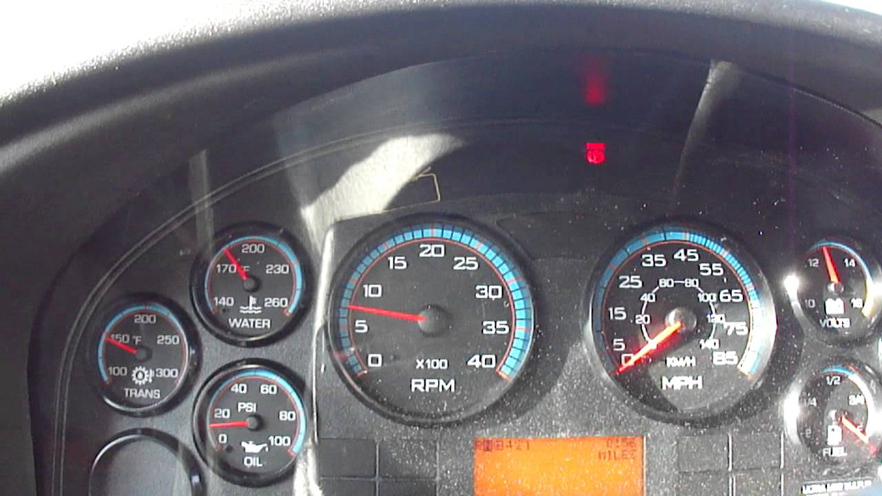 2013 IC CE-200 with Maxxforce 7 Start Up - YouTube