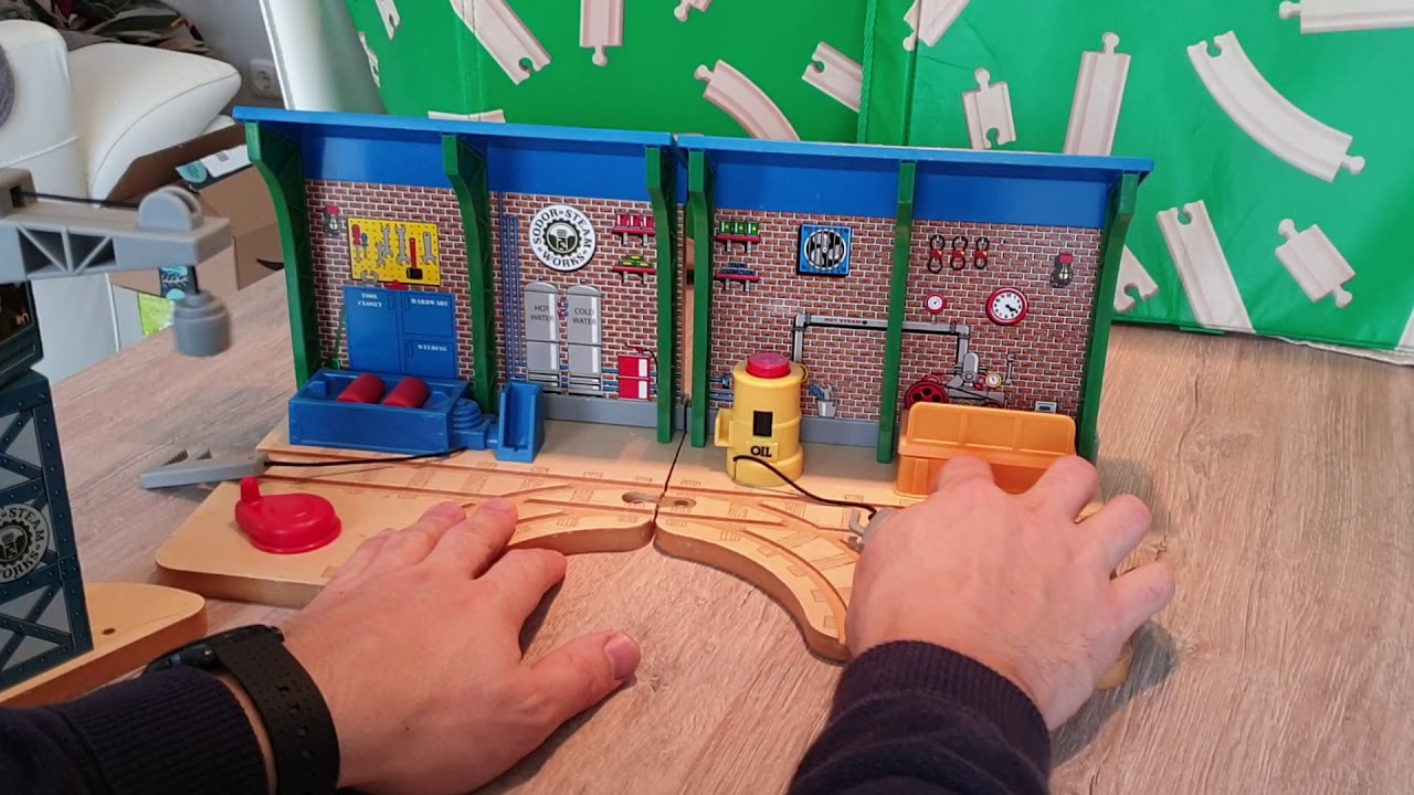 Repair & Go Station at Sodor Steamworks Thomas & Friends wooden rail