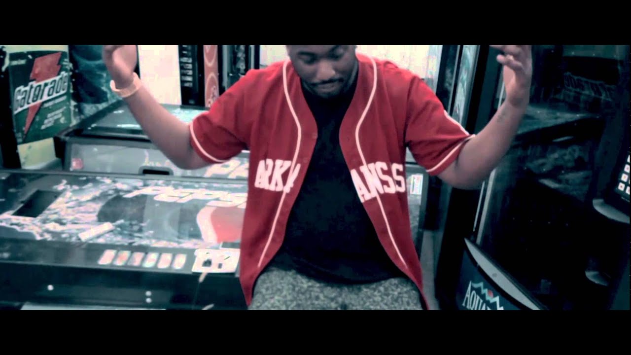 Lo Thraxx- WORLD BLOW (Official Video)