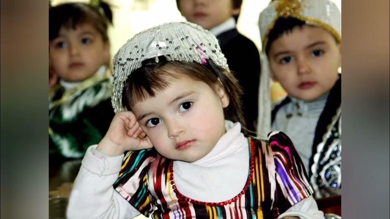 таджикистанский мальчишка. национальная тюбетейка таджикистана. таджикские дети. таджикский мала. памирец нация таджикистан.