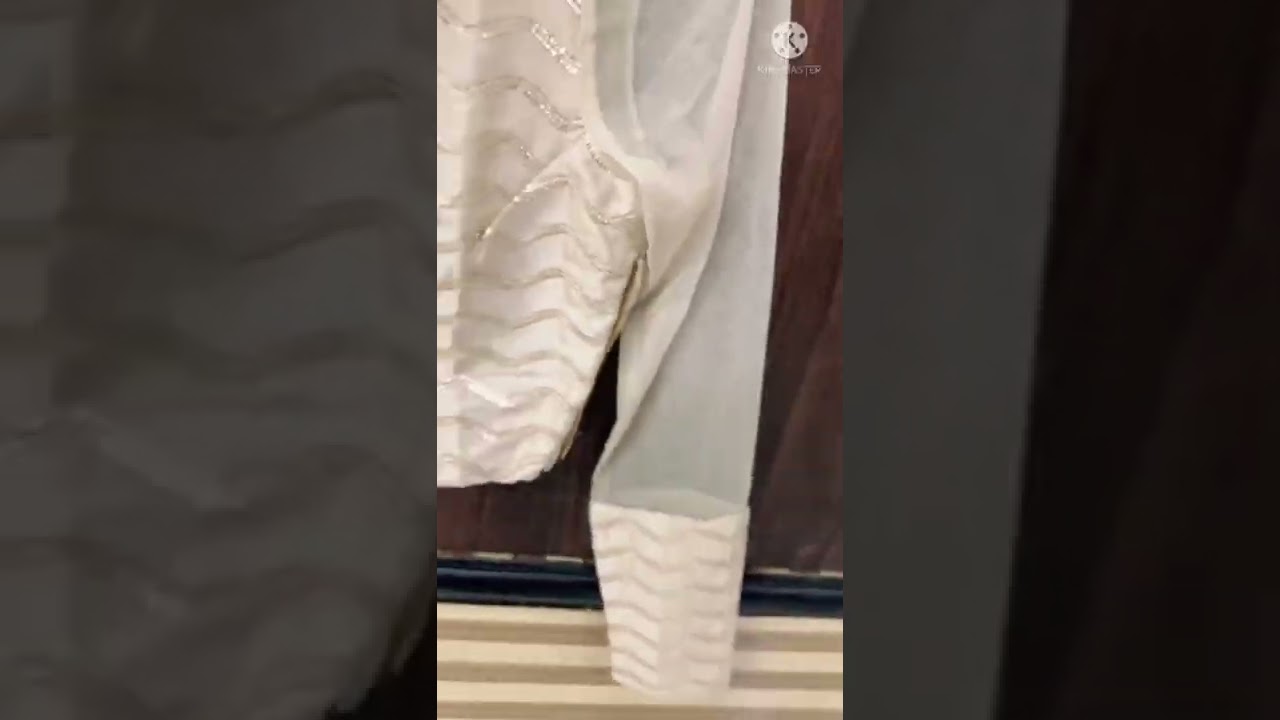 Indya beige croptop/blouse  