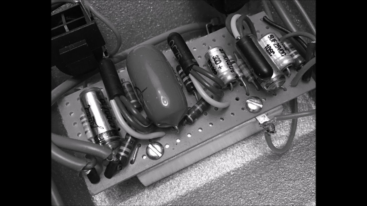 Castledine Electronics - Supafuzz - Supa MKI (isolated guitars)