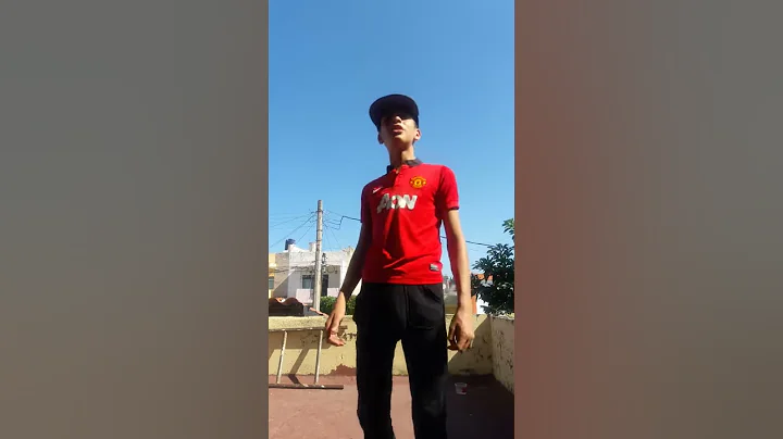 El de los lente carrera Gerardo sahagun acapella