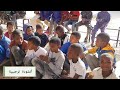 أنشودة ترحيبية من قبل تلاميذ مدرسة إبتدائية عبد الكريم المغيلي عين أمقل 