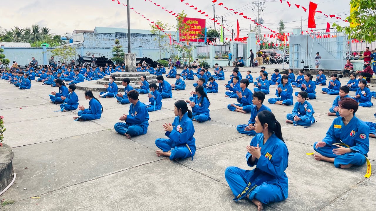 Những khoảnh khắc của kì thi sơ đẳng đầu năm 2025