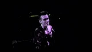 The Smiths - I Know It's Over - Sunday Night At The London Palladium 26th Oct 1986