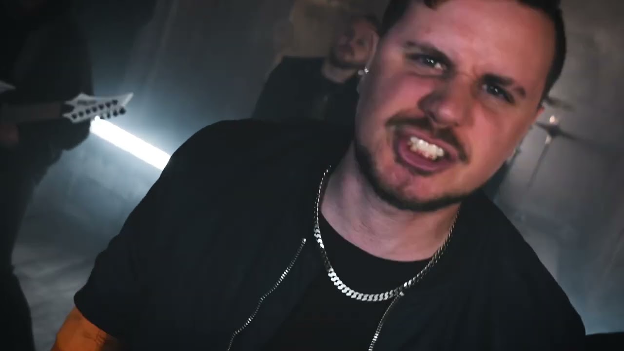 YouTube पर NEEDLE GREY - Slaughter (Official Music Video) देखें YouTube पर NEEDLE GREY - Slaughter (Official Music Video) देखें