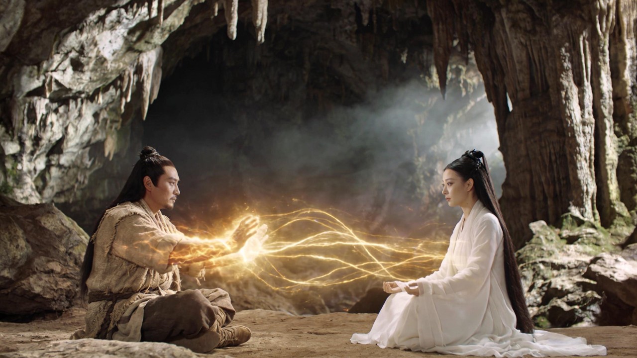 父親被殺，傻小子逃入禁地，竟被仙女“強行雙修”，一夜後功力暴漲反殺全場！#爽劇 #逆襲 #chinese television dramas