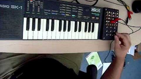 Circuit bent casio sk-1