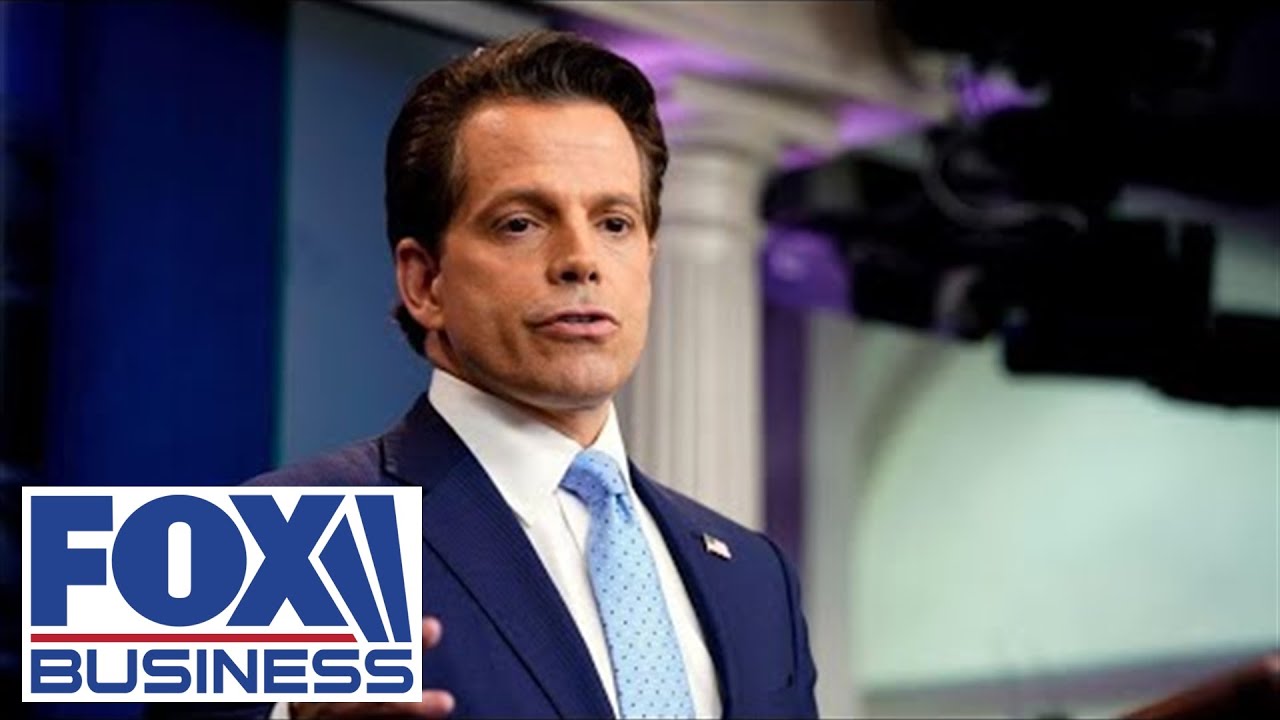 Why did Scaramucci visit Michael Cohen in prison?