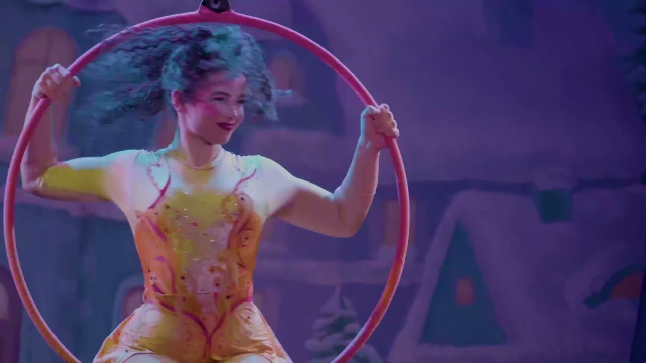 Cirque Dreams Holidaze | Preview