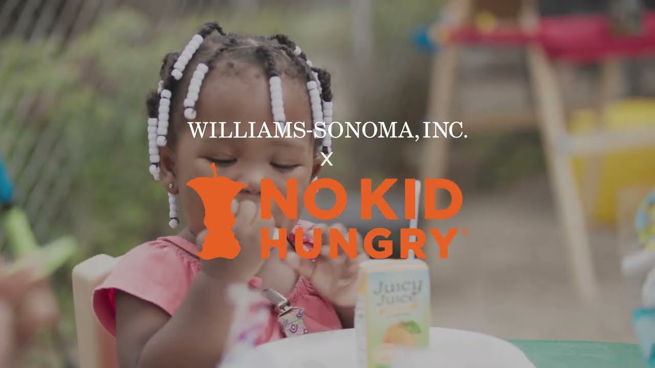 Williams Sonoma Dash No Kid Hungry Tiny Chef Mini Waffle Maker