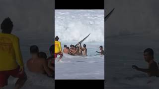 Pro Surfer Hurt Badly at Pipeline #waves #pipeline #wsl #surf #shorts #shortsfeed