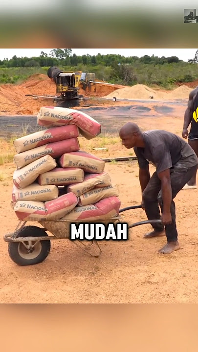 Construction Worker Makes Bodybuilder Silenced 😯🥶 #shortvideo #trending #viralvideo