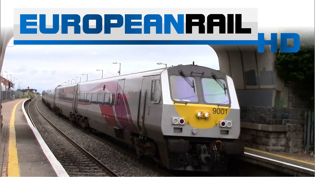 Iarnród Éireann Irish Rail 201 loco 206 + MK3 EGV Van + Enterprise 9001 passes Gormanston