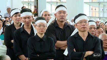 Đại diện cám ơn Quý Đức Cha trong Thánh lễ an táng Cha cố Antôn Nguyễn Văn Toàn