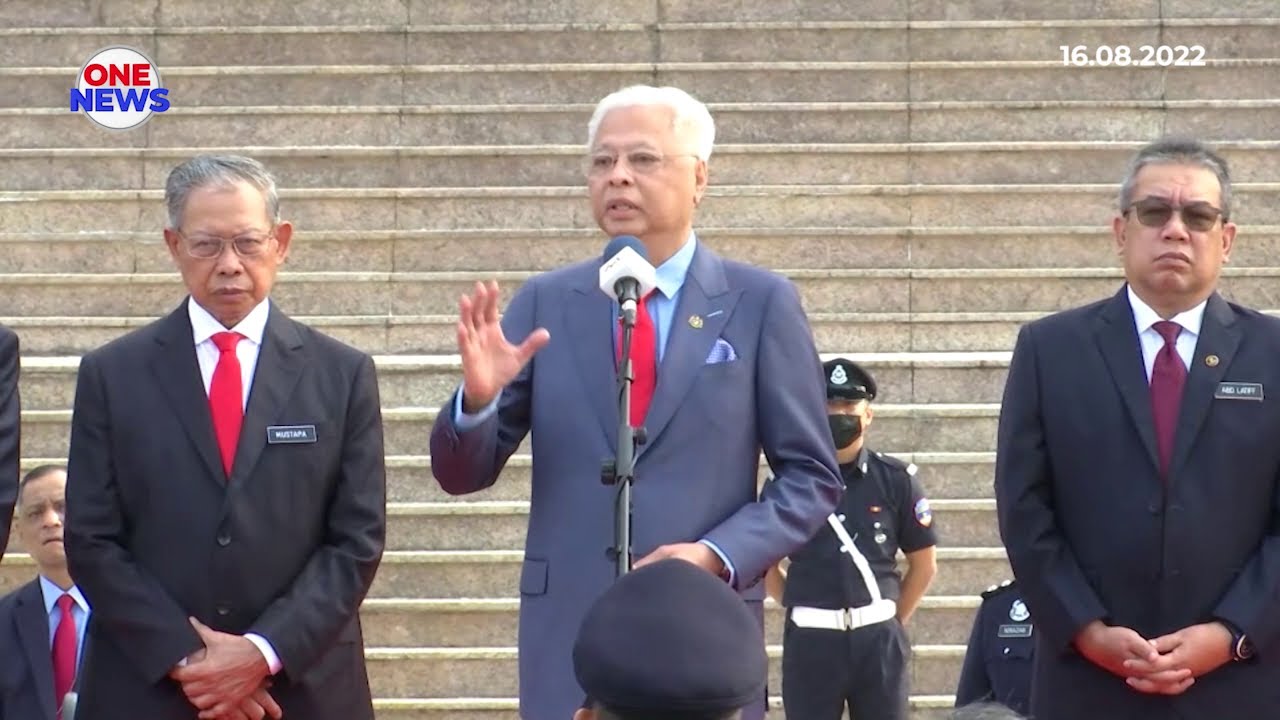 Penjawat awam perlu ketepikan budaya kerja secaro silo - PM