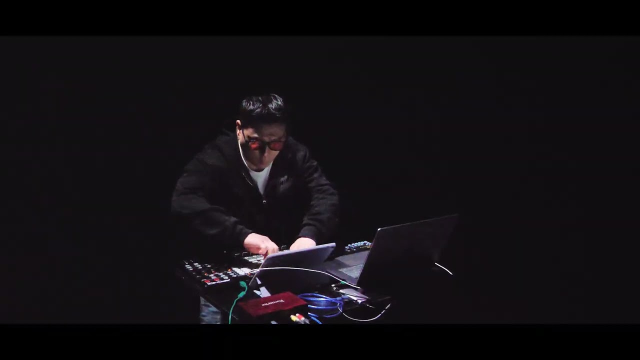 오성민 - 화합 和合 : Interbeing | Sound·Laser·Media Performance (Resonant Rendez-vous, 2025)