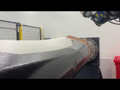 Kanfit's New Automated Fiber Placement Machine with Robotic Arm in Action