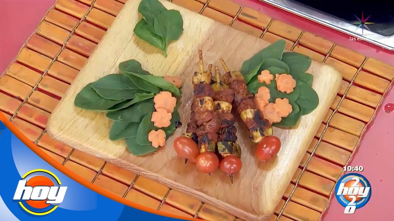 Brochetas de cerdo asadas con vegetales | Chef Yogui | Hoy
