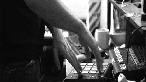 AKAI MPD18 scratching