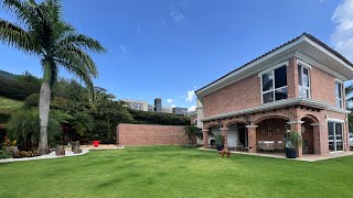 VENDO CASA EN LA LOMA DEL ESCOBERO PARCIALMENTE REMODELADA