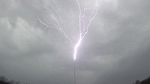 Myth Busted: Lightning strikes the same place 50 times!