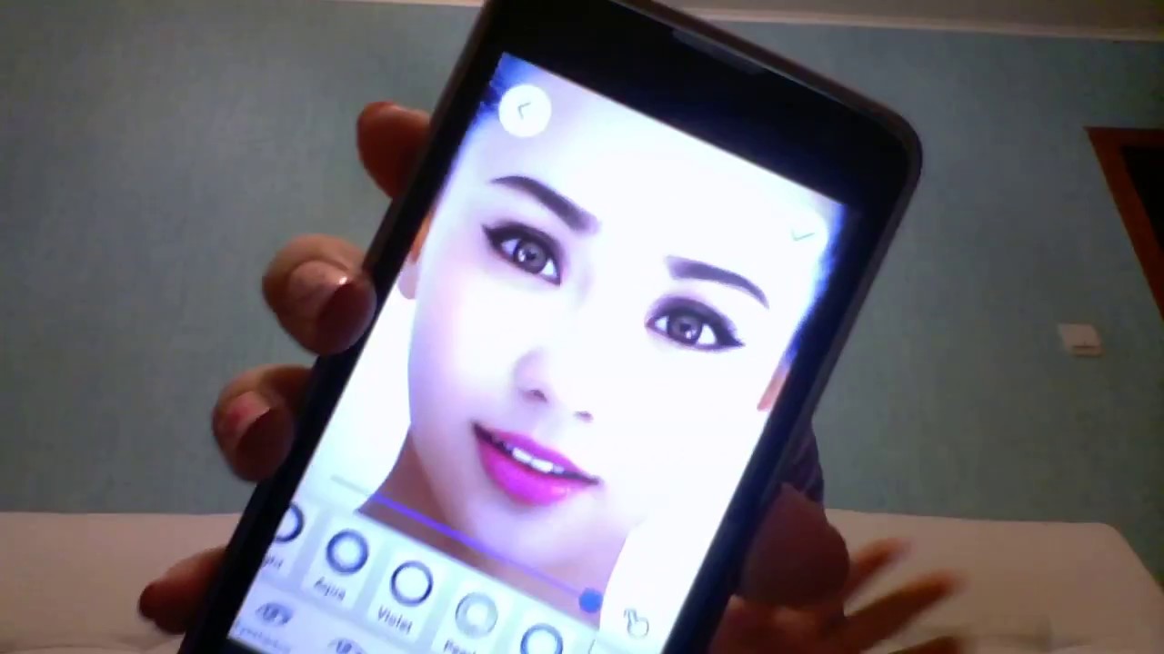 Редактор фоток: MakeupPlus!