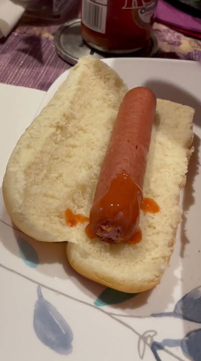 Putting Frank’s Red Hot on everything #18: hot dog