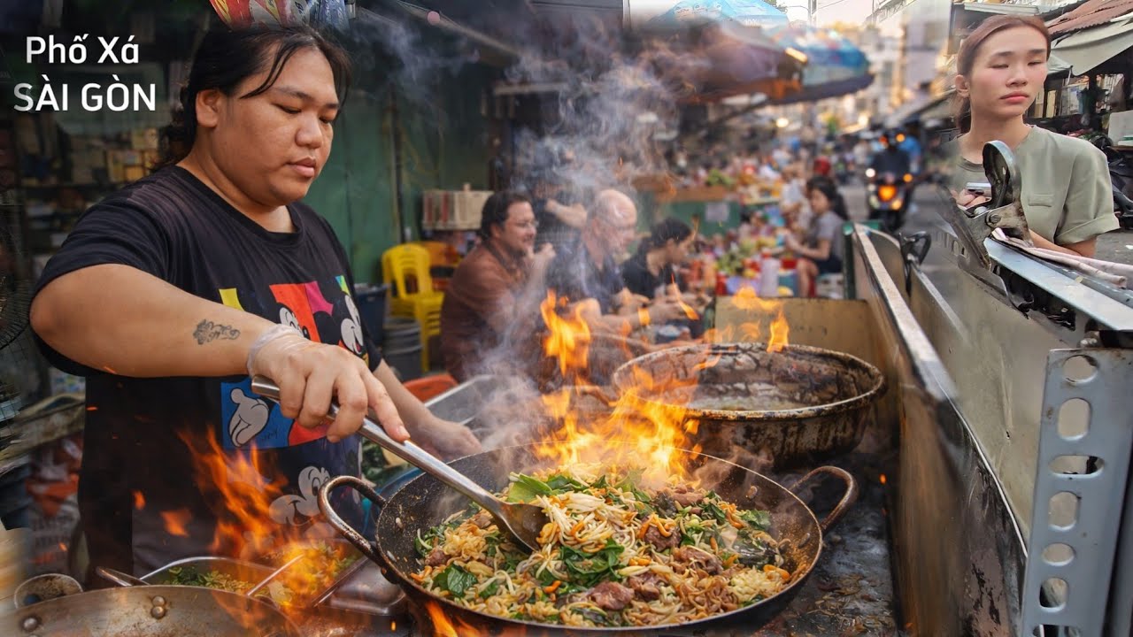 Quá đặc biệt quán 2 vợ chồng LGBT NGON MÀ SIÊU RẺ ở Q1 CHỈ 35K 1 phần ăn khủng có tên CÔ BÓNG NHỎ 