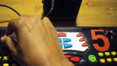 Late Night Lo-Fi noise session with The "It Lives" V5 Circuit bent keyboard