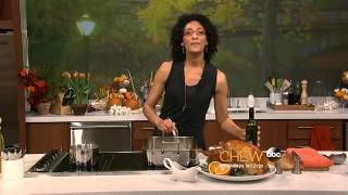 The Chew: Thanksgiving Tips - Gravy