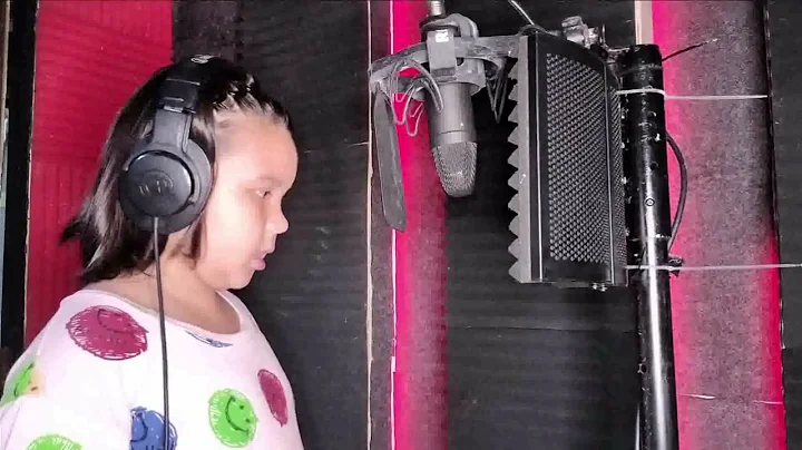 this cute little girl has a voice like an angel..M...