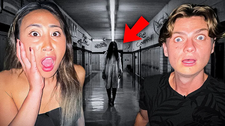 We Explored a Haunted Abandoned School!!