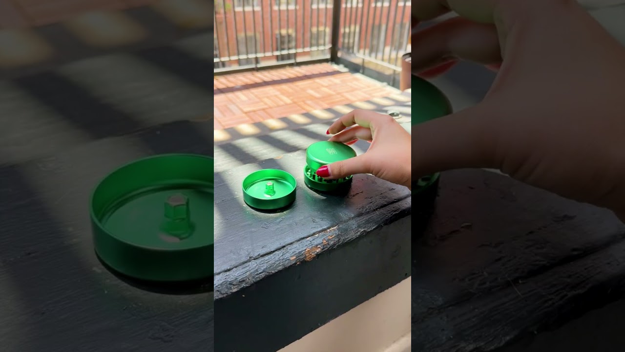 Weeday Grinder is THE BEST!