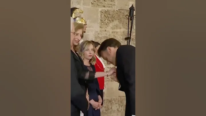 Italy's Meloni Reacts to Macron's Late Arrival to G-7 Dinner