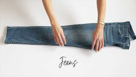 Folding Tutorials + How to Fold everything in your closet from Maison Haven #HomeOrganization