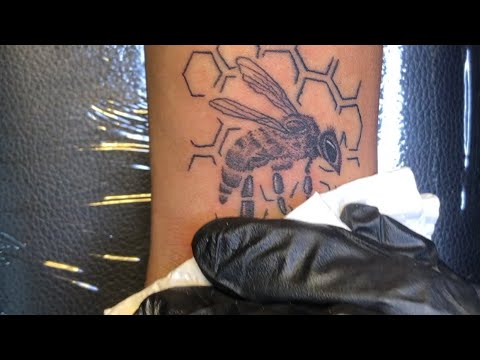 Explore the 7 Best bee Tattoo Ideas December 2017  Tattoodo