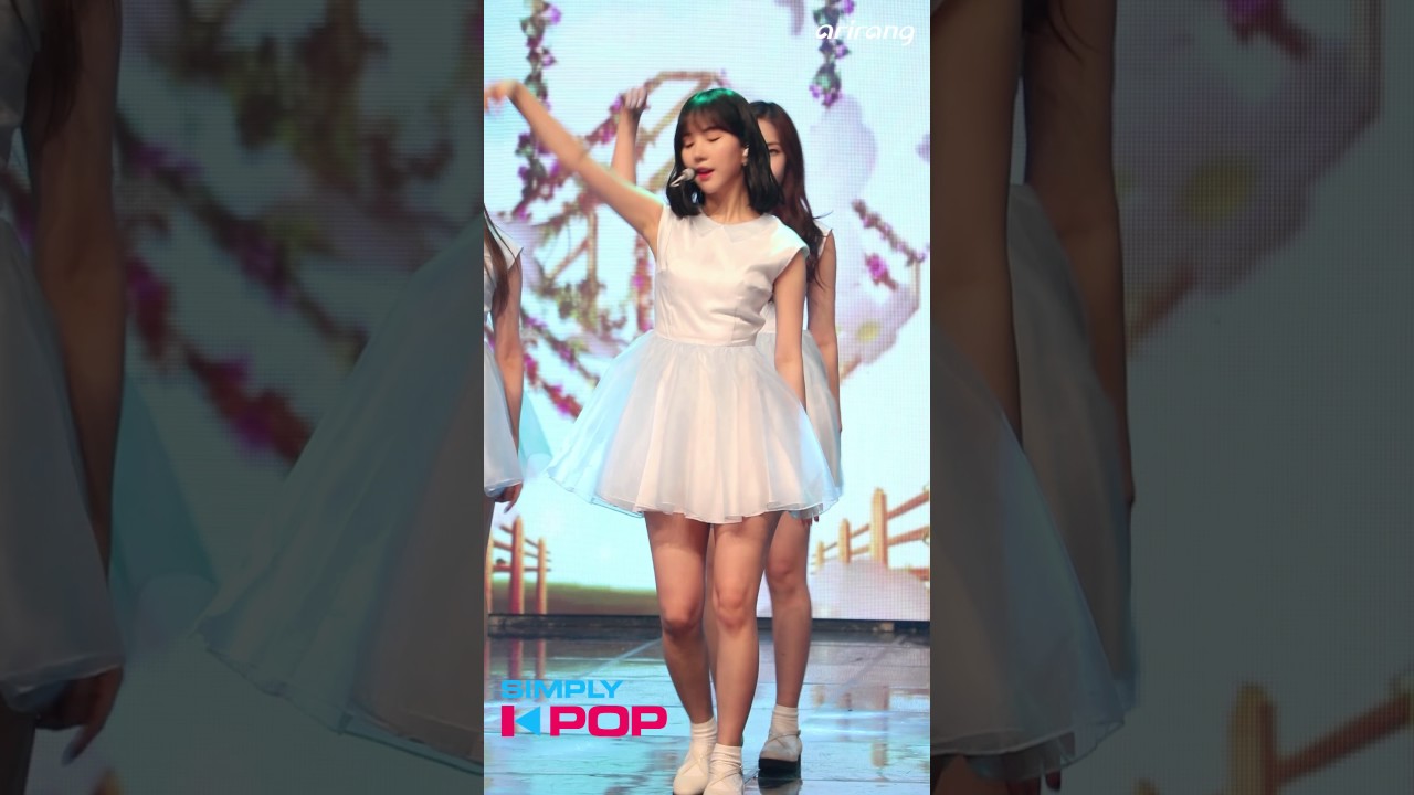 ウナ「LOVE WHISPER(귀를 기울이면)」公式Fancamのサムネイル
