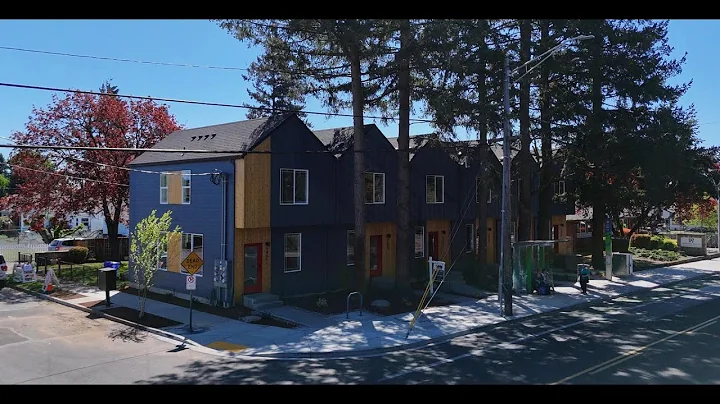 Tour of 2401 SE 76th Avenue in Portland, OR