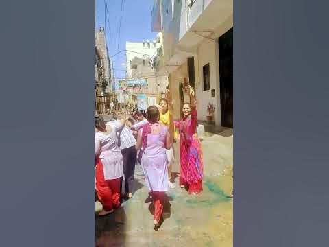 aisi holi tohe khilau