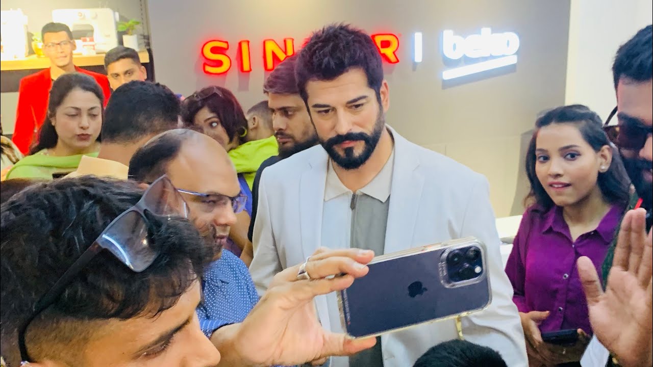 Burak ozcivit,  Turkey celebrity Osman bay with family