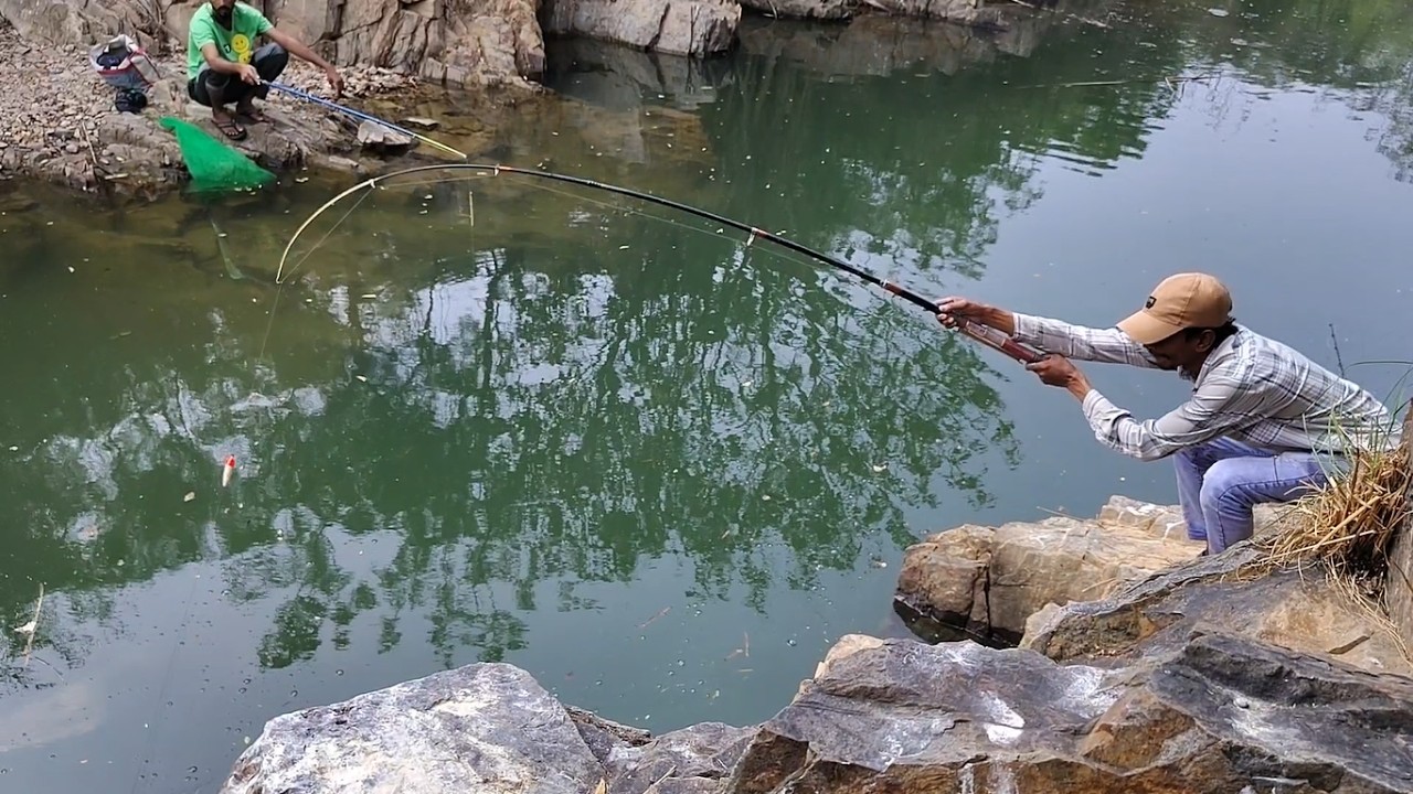 "Viral Sensation: The BEST BAAM Fishing in a Tiny Village Pond 🌊🐟 | Epic Catches by Trending Star!"