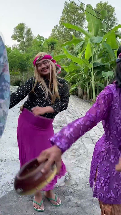 Joget asal mana ini ? #kadasofficial #sahabatawan #komedi #comedy #mila